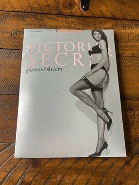 Victoria’s Secret Glamour Sheets Stockings 2 Pair Buff Size Large Read Descr